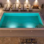 Apartman Jakov With A Pool