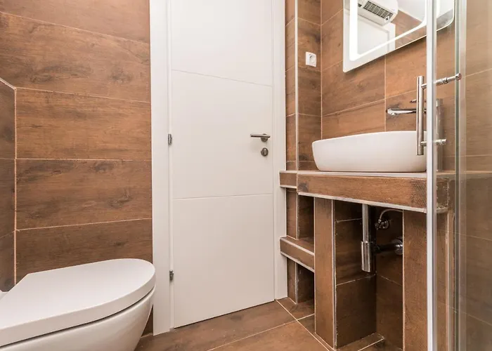 Jakov With A Pool Apartament *