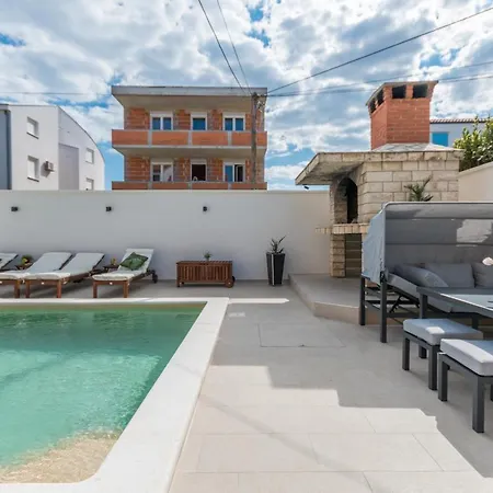 Jakov With A Pool * Zadar