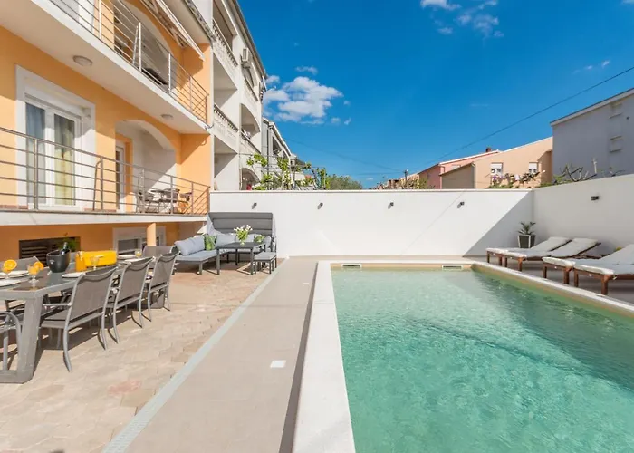 Apartmán Jakov With A Pool Zadar